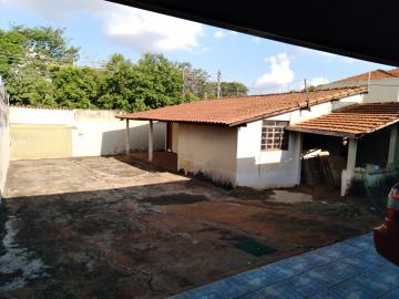 Alugar Casa / Padrão em São José do Rio Preto. apenas R$ 1.550,00