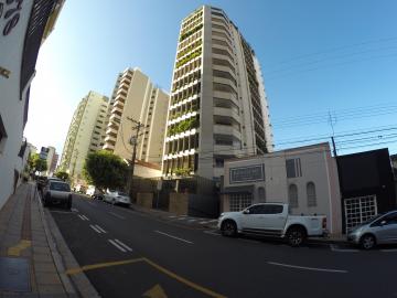 Apartamento / Padrão em São José do Rio Preto Alugar por R$2.000,00