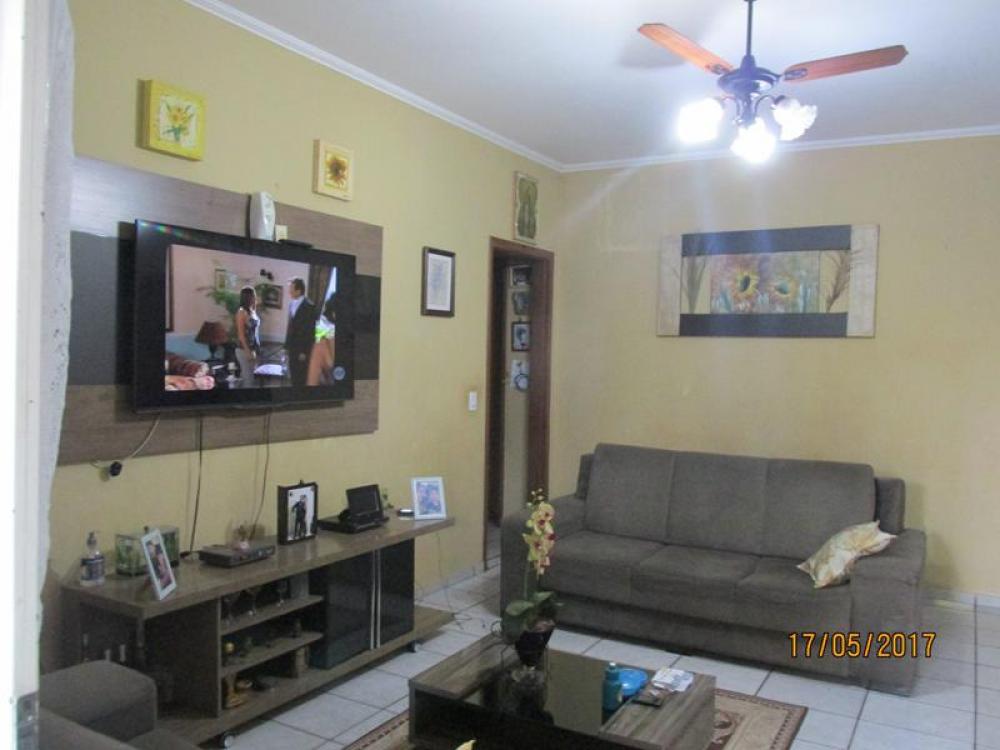 Comprar Casa / Padrão em São José do Rio Preto R$ 280.000,00 - Foto 3