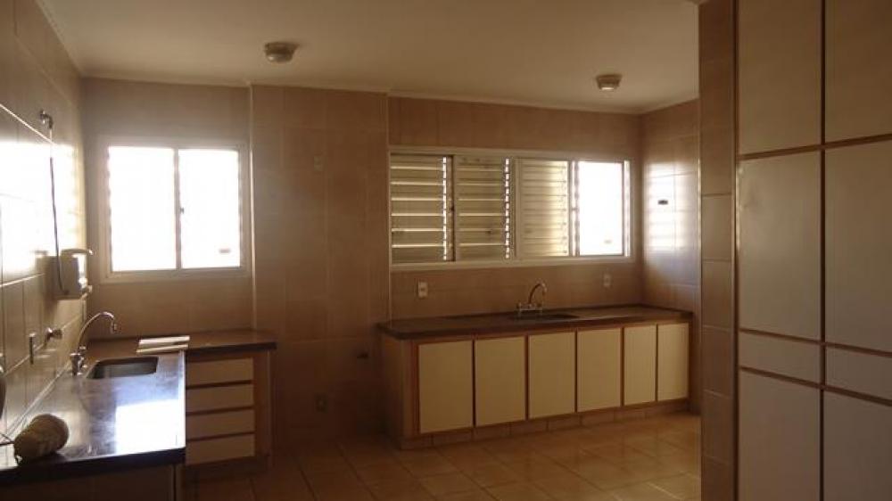 Alugar Apartamento / Padrão em São José do Rio Preto R$ 1.500,00 - Foto 8