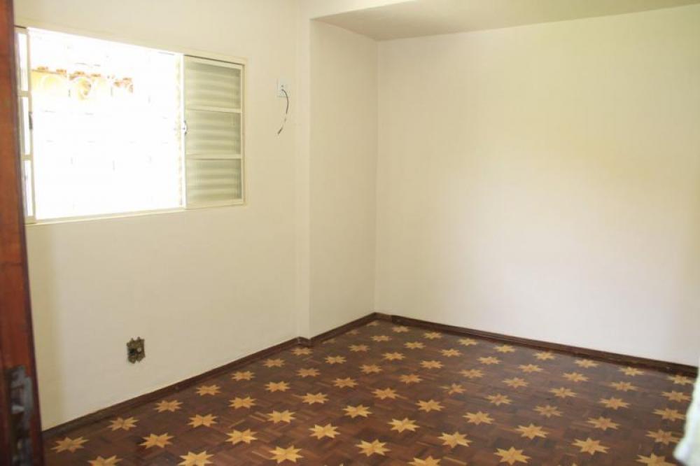 Comprar Casa / Padrão em Araçatuba R$ 300.000,00 - Foto 5