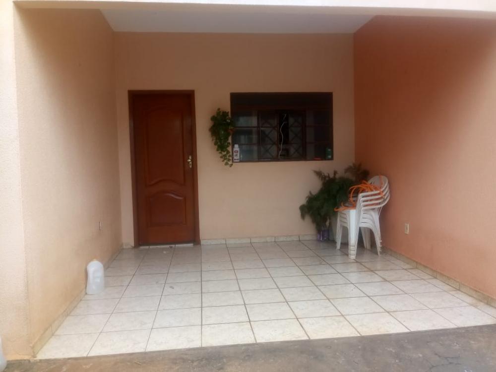 Comprar Casa / Padrão em São José do Rio Preto R$ 180.000,00 - Foto 1