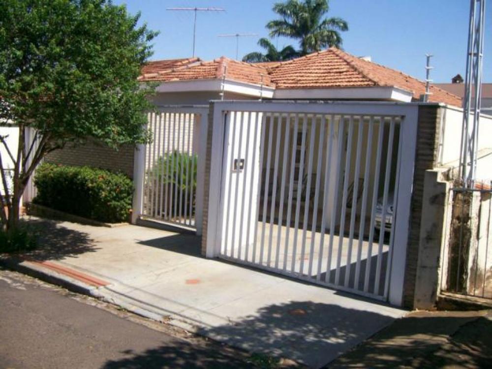 Comprar Casa / Padrão em São José do Rio Preto R$ 410.000,00 - Foto 1