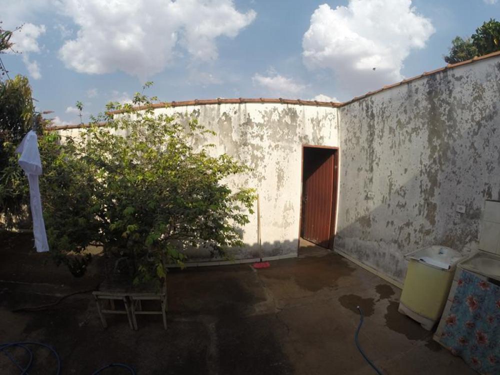 Comprar Casa / Padrão em Bady Bassitt R$ 320.000,00 - Foto 1