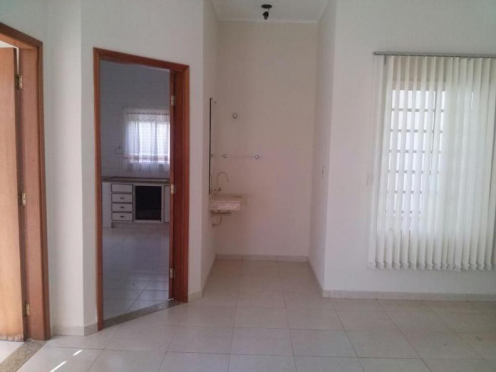 Comprar Casa / Padrão em Nhandeara R$ 630.000,00 - Foto 1