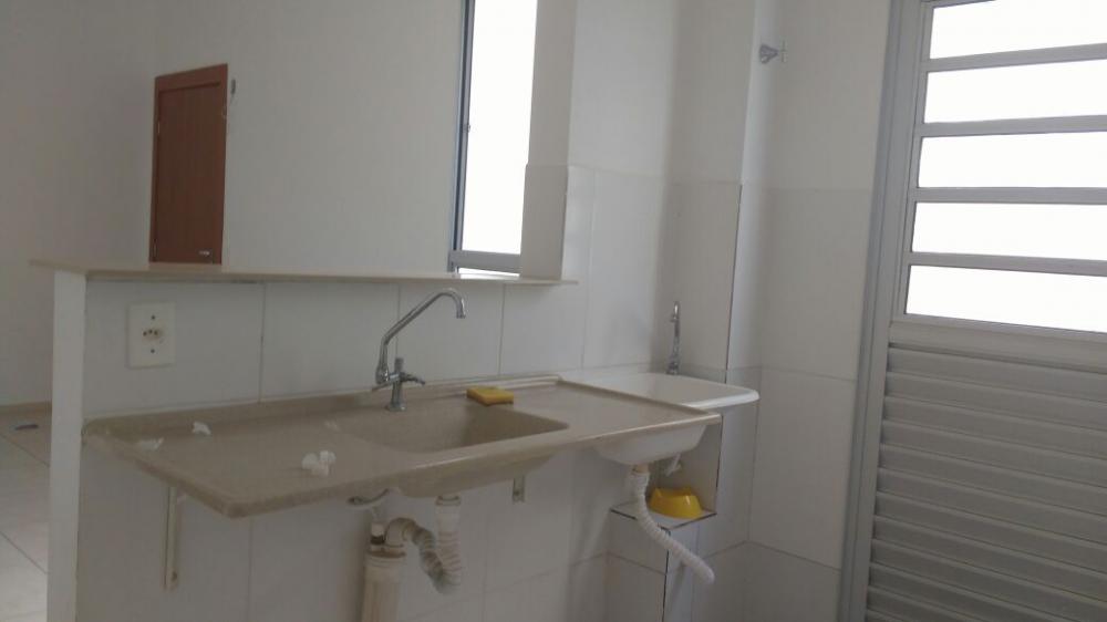 Comprar Apartamento / Padrão em São José do Rio Preto R$ 180.000,00 - Foto 8