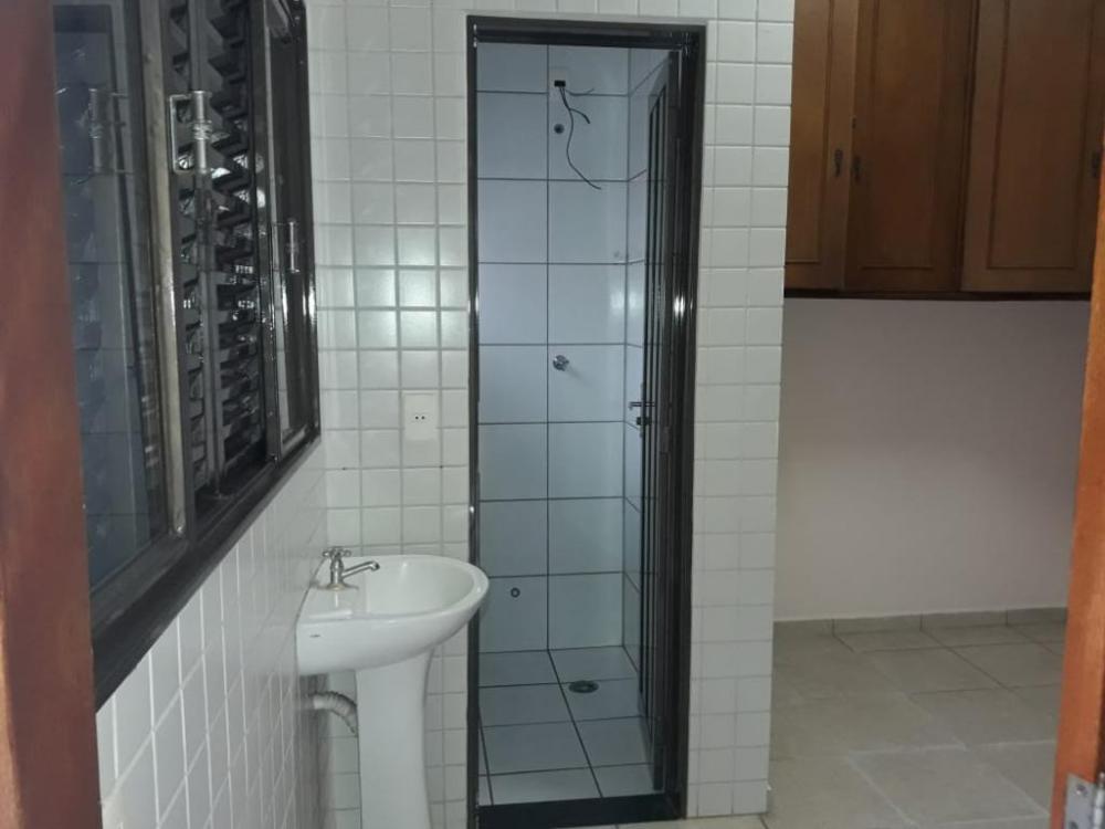 Alugar Casa / Padrão em São José do Rio Preto R$ 3.500,00 - Foto 15