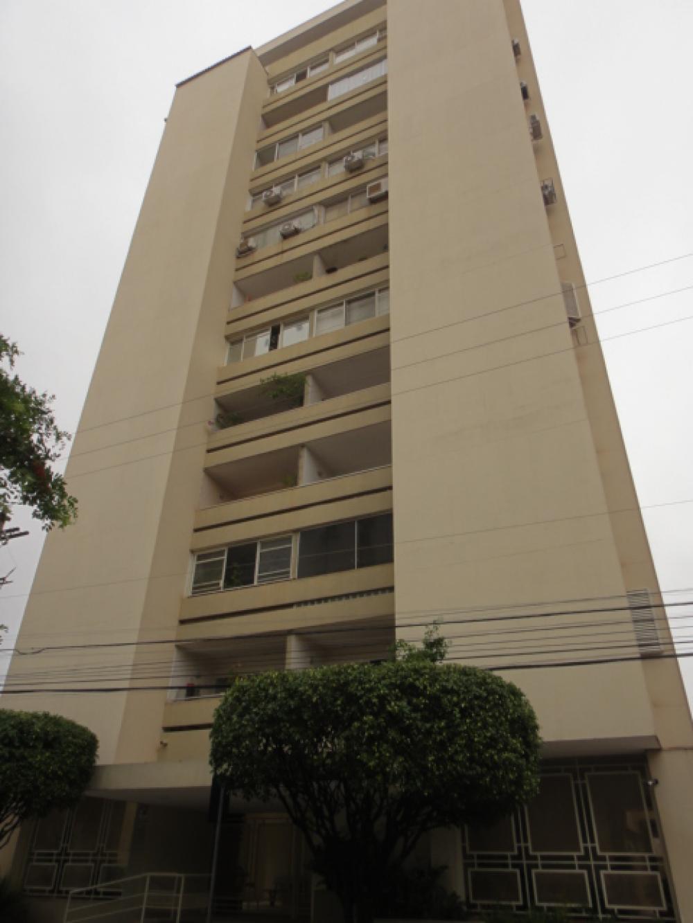 Alugar Apartamento / Padrão em São José do Rio Preto R$ 700,00 - Foto 2