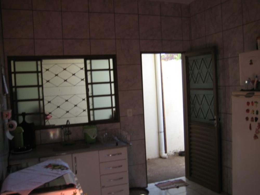 Comprar Casa / Padrão em São José do Rio Preto R$ 300.000,00 - Foto 4