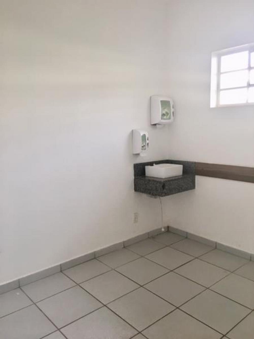 Alugar Comercial / Casa Comercial em São José do Rio Preto R$ 6.600,00 - Foto 8