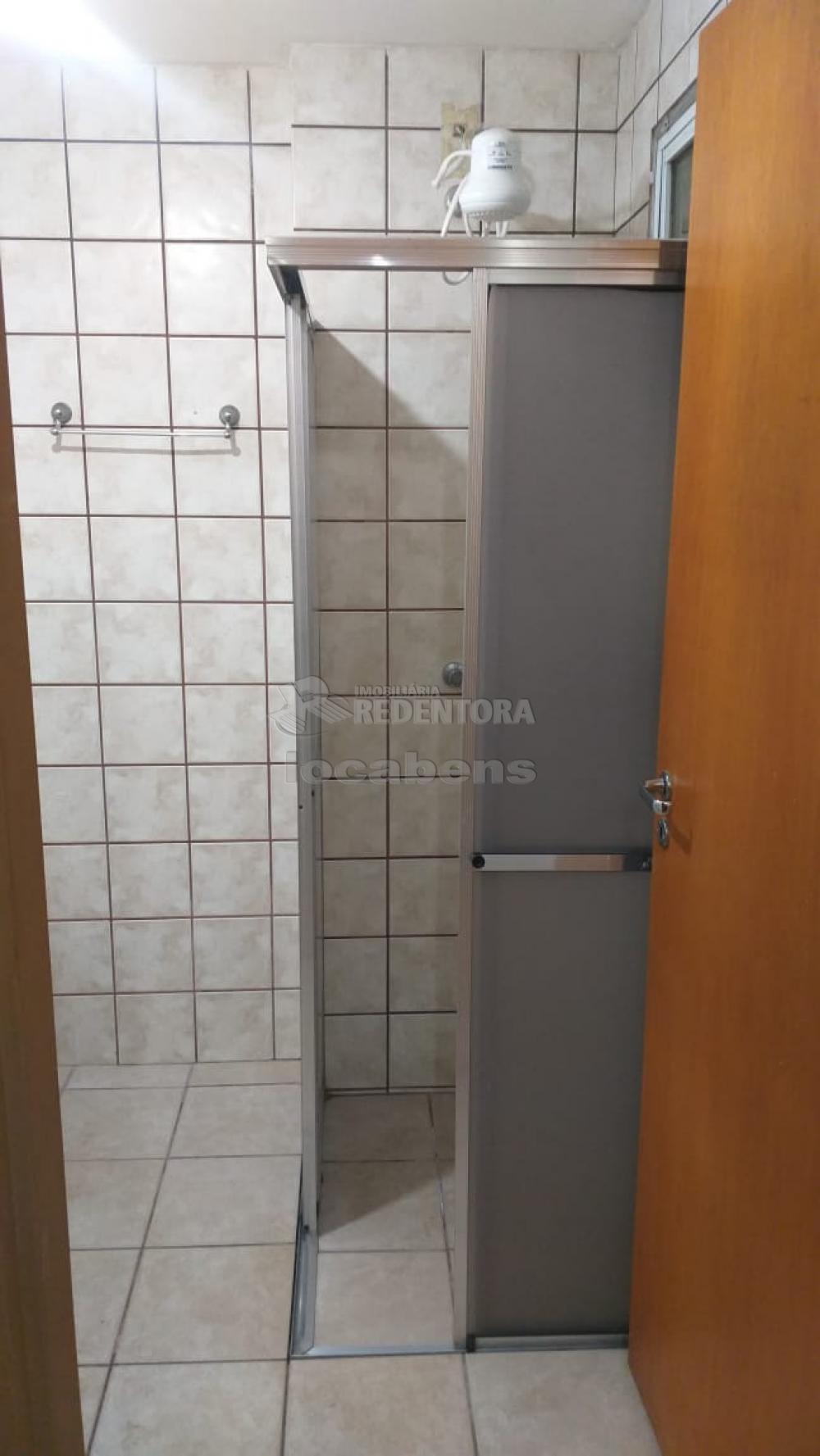 Alugar Apartamento / Padrão em São José do Rio Preto R$ 550,00 - Foto 17