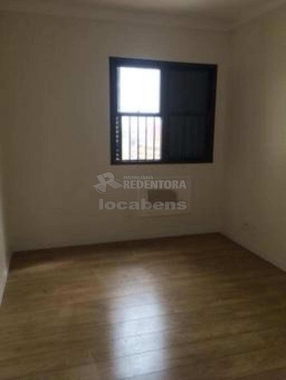 Alugar Apartamento / Padrão em São José do Rio Preto R$ 1.950,00 - Foto 16
