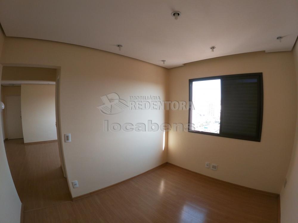 Alugar Apartamento / Padrão em São José do Rio Preto R$ 1.300,00 - Foto 12