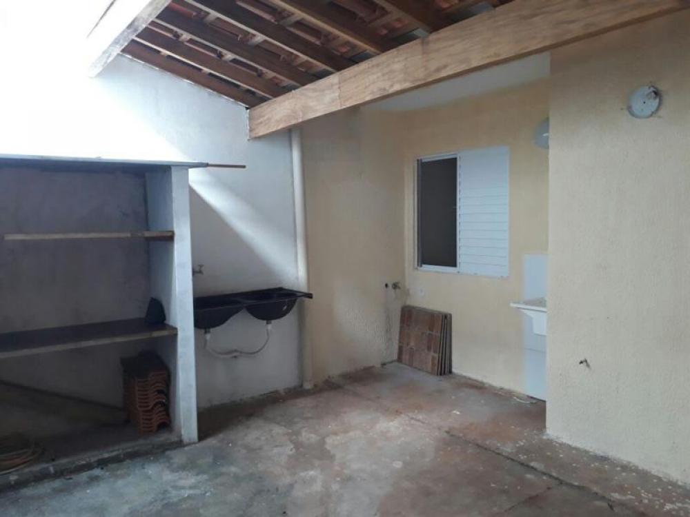 Alugar Casa / Condomínio em São José do Rio Preto R$ 1.200,00 - Foto 1