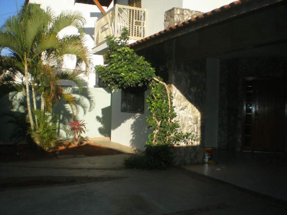 Alugar Casa / Padrão em São José do Rio Preto R$ 2.350,00 - Foto 4