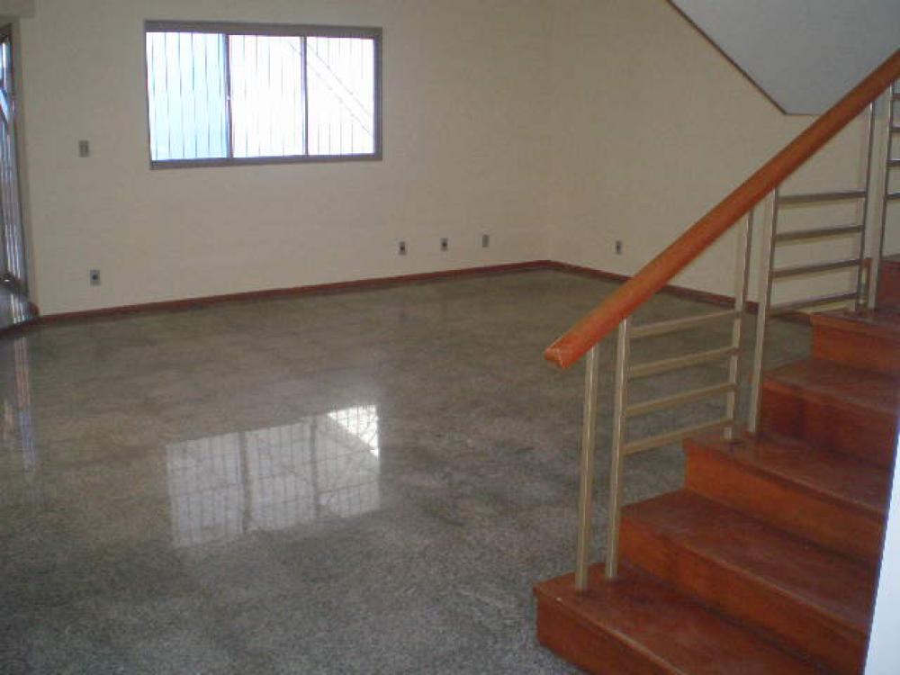 Alugar Casa / Padrão em São José do Rio Preto R$ 2.350,00 - Foto 8