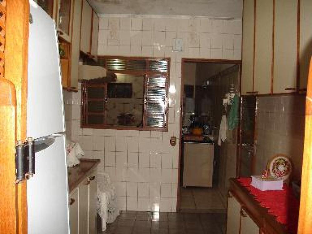 Comprar Casa / Padrão em São José do Rio Preto R$ 410.000,00 - Foto 6