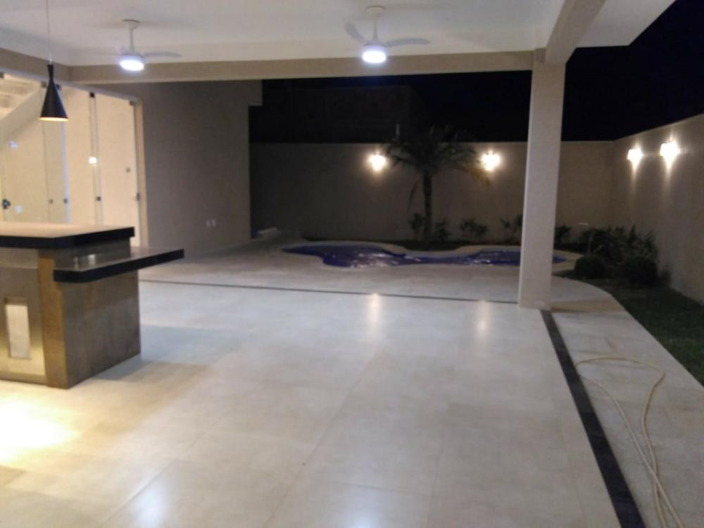 Casa de Condomínio à venda com 3 quartos, 240m² - Foto 5