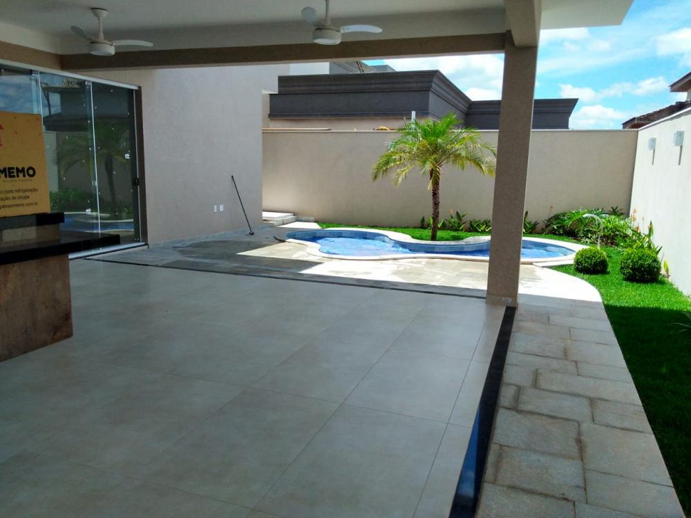 Casa de Condomínio à venda com 3 quartos, 240m² - Foto 4