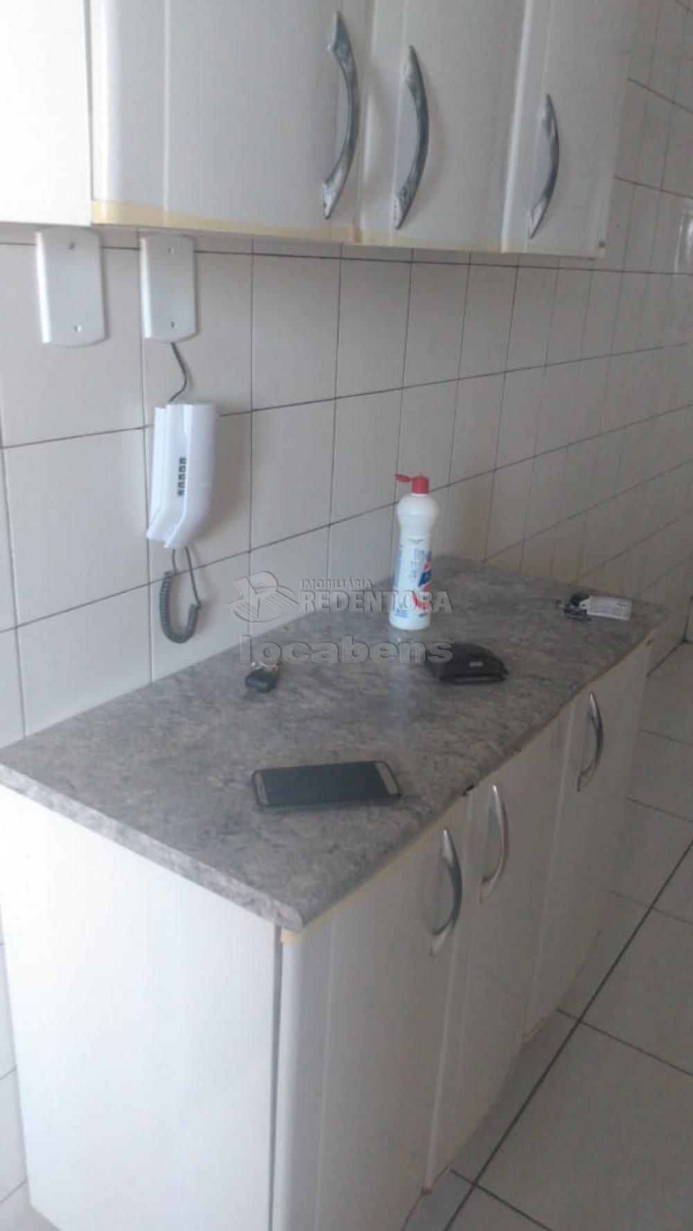 Comprar Apartamento / Padrão em São José do Rio Preto R$ 200.000,00 - Foto 19