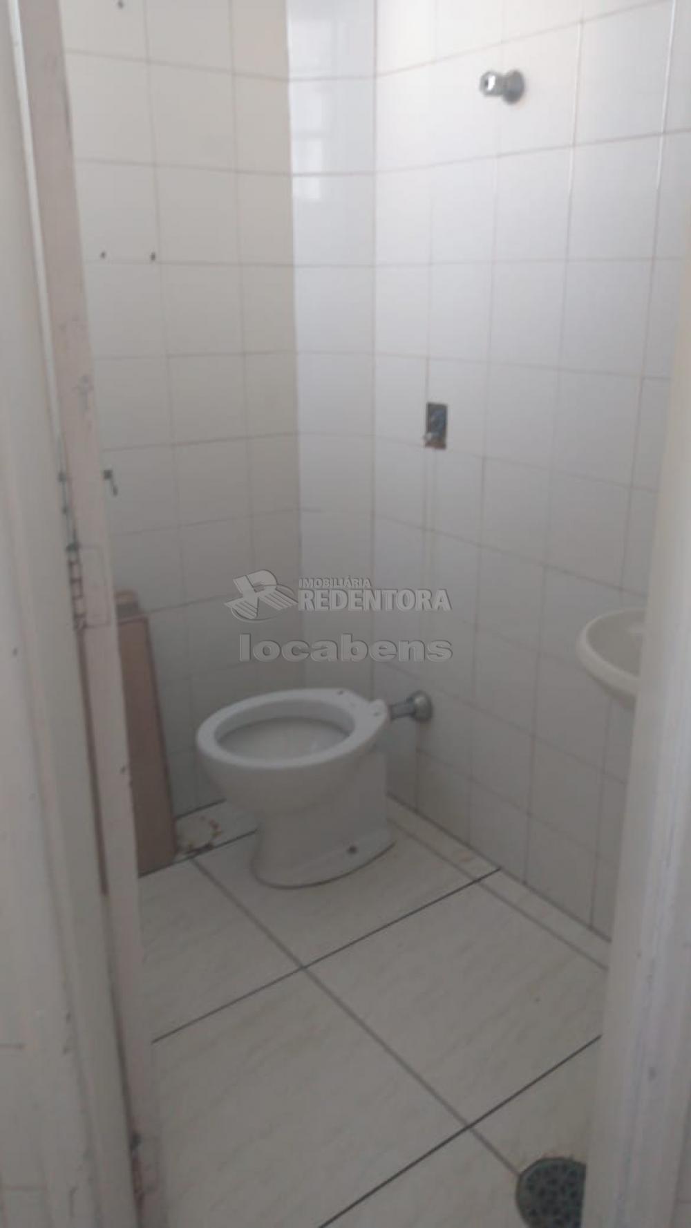 Comprar Apartamento / Padrão em São José do Rio Preto R$ 200.000,00 - Foto 21