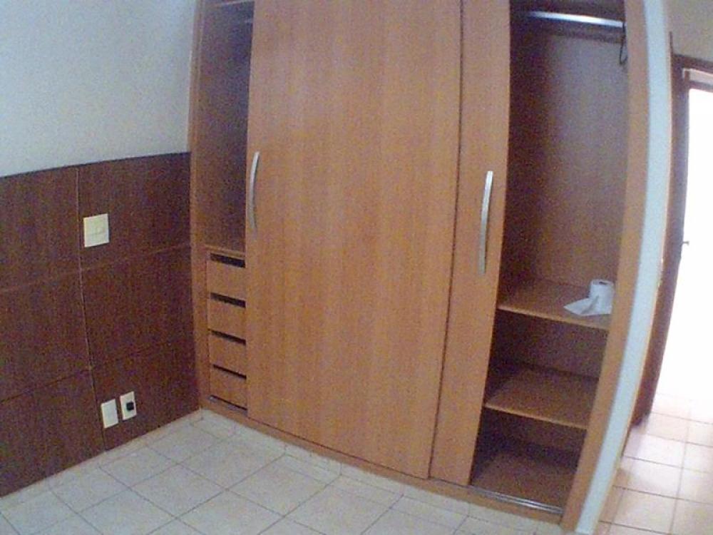 Comprar Apartamento / Padrão em São José do Rio Preto R$ 250.000,00 - Foto 1