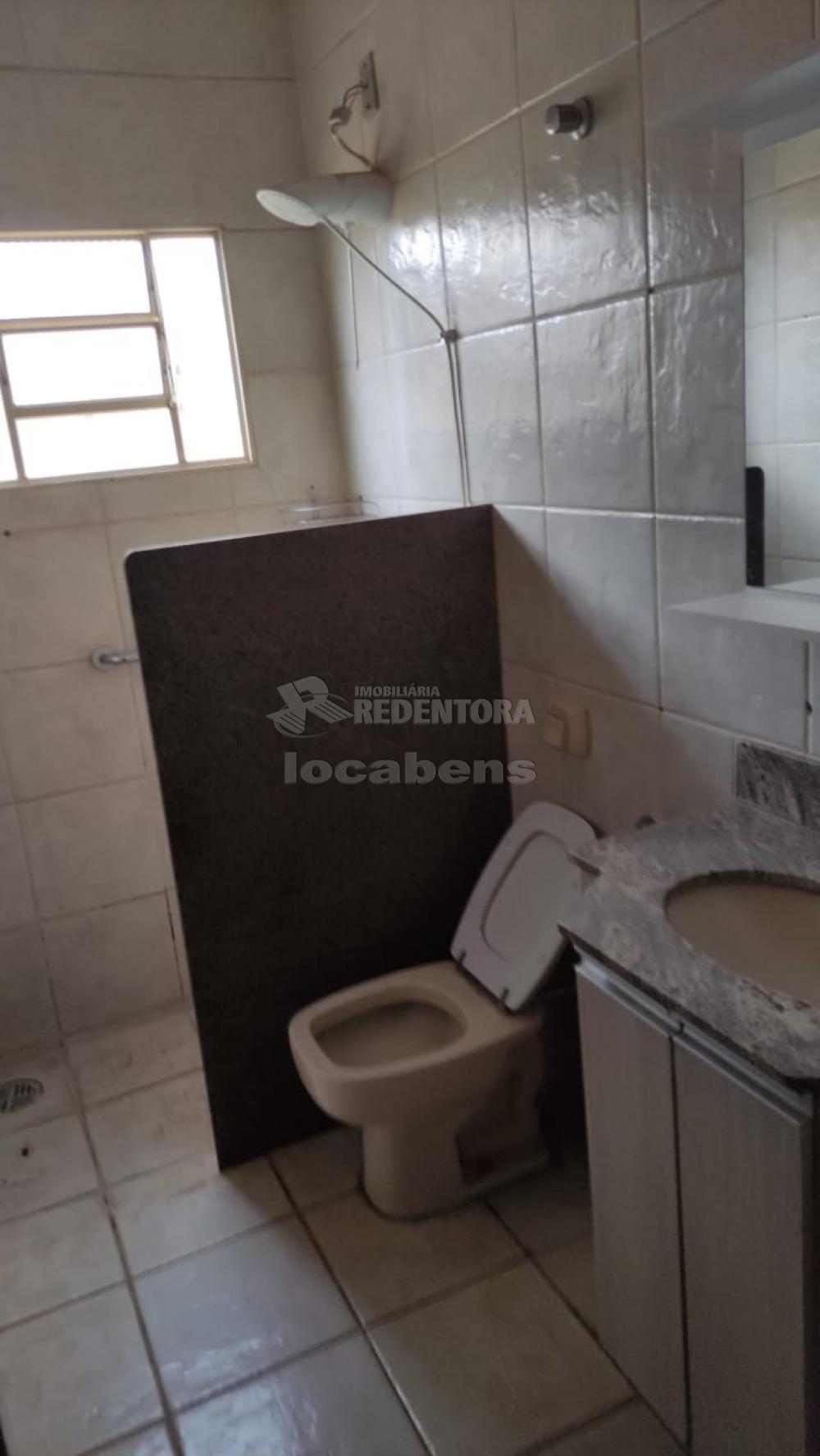 Alugar Casa / Padrão em São José do Rio Preto R$ 2.500,00 - Foto 15