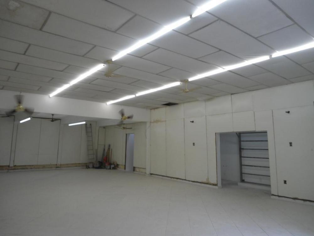 Comprar Comercial / Salão em São José do Rio Preto R$ 450.000,00 - Foto 1