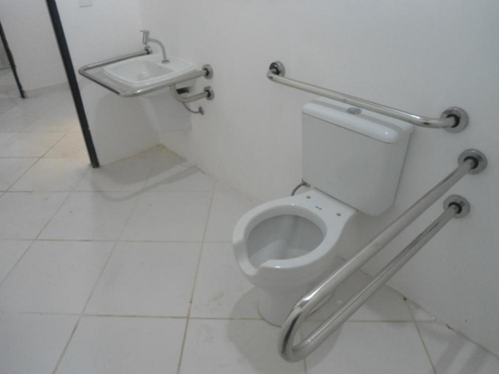 Comprar Comercial / Salão em São José do Rio Preto R$ 450.000,00 - Foto 22