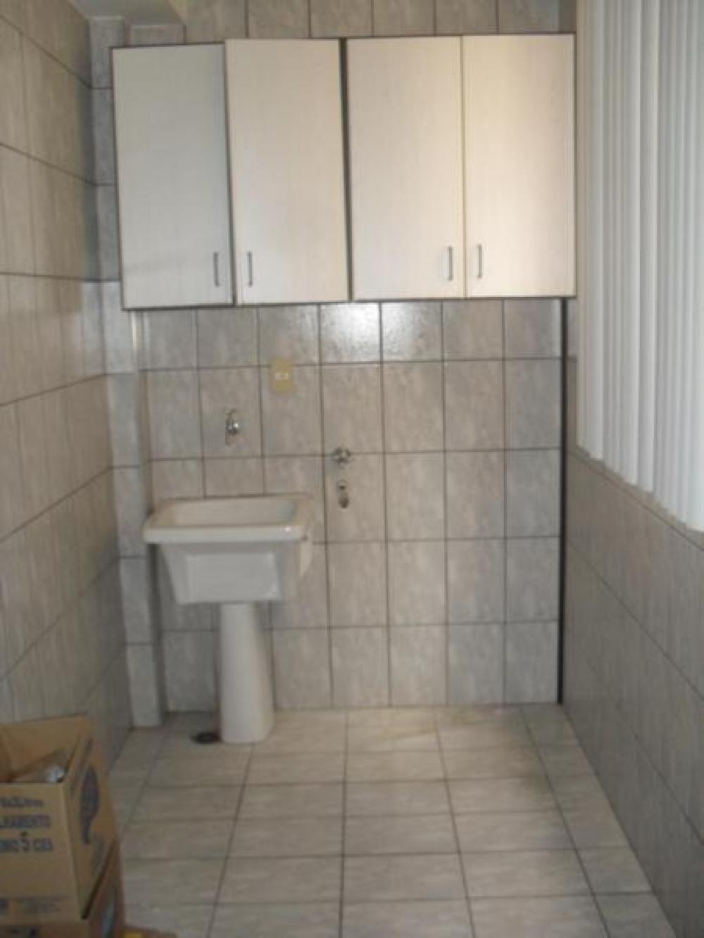 Alugar Apartamento / Padrão em São José do Rio Preto R$ 550,00 - Foto 12