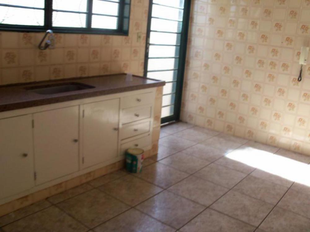 Alugar Casa / Padrão em São José do Rio Preto R$ 1.500,00 - Foto 7