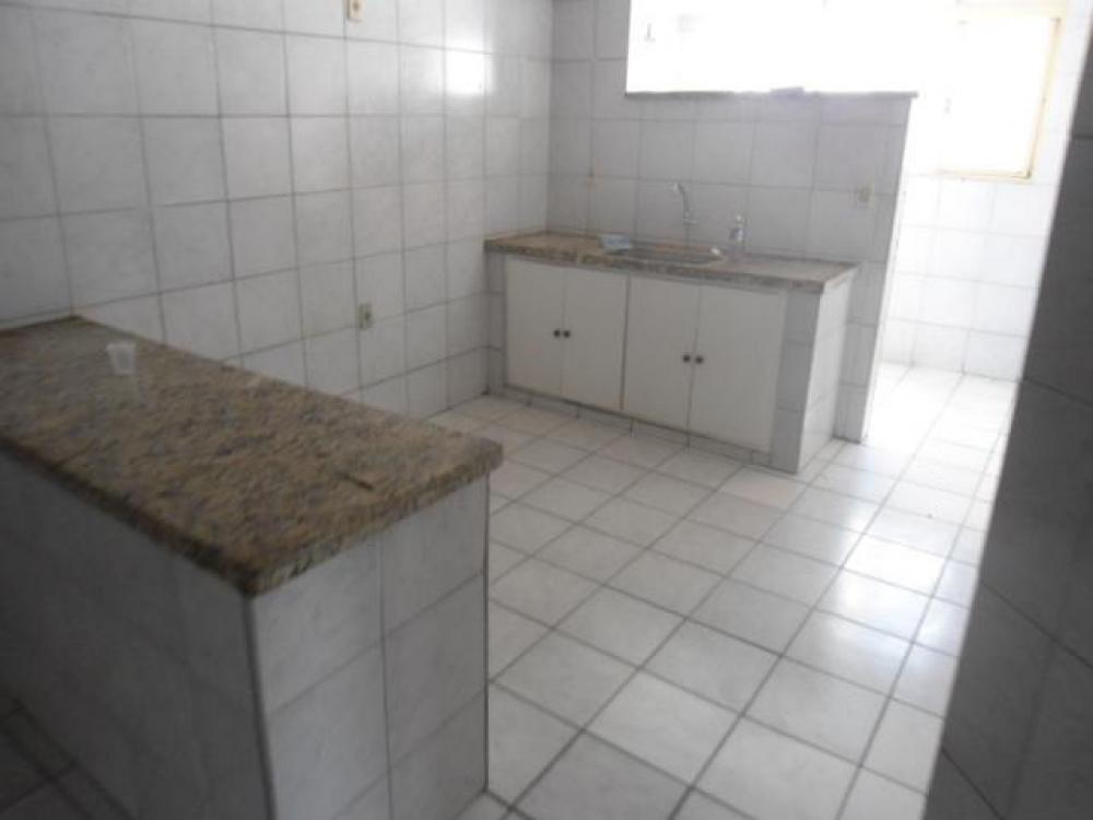 Alugar Apartamento / Padrão em São José do Rio Preto R$ 877,36 - Foto 1