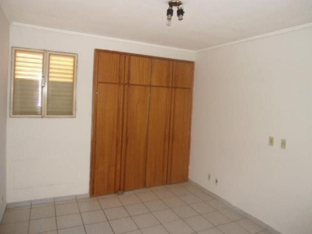 Alugar Apartamento / Padrão em São José do Rio Preto R$ 877,36 - Foto 5