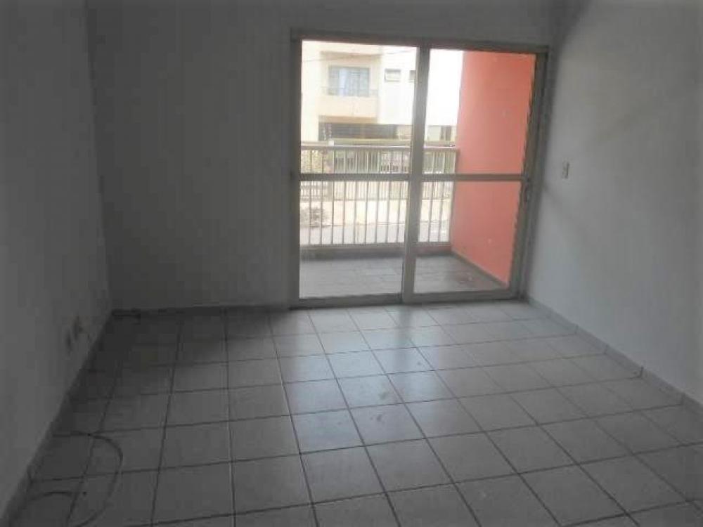 Comprar Apartamento / Padrão em São José do Rio Preto R$ 220.000,00 - Foto 1