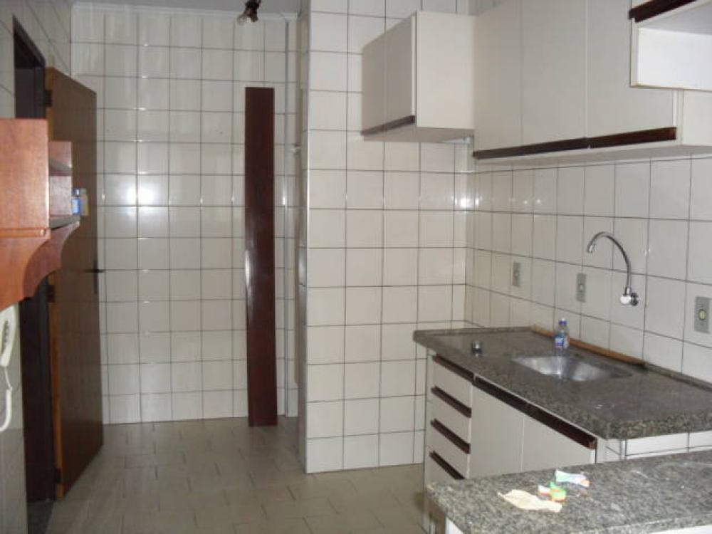 Comprar Apartamento / Padrão em São José do Rio Preto apenas R$ 220.000,00 - Foto 1