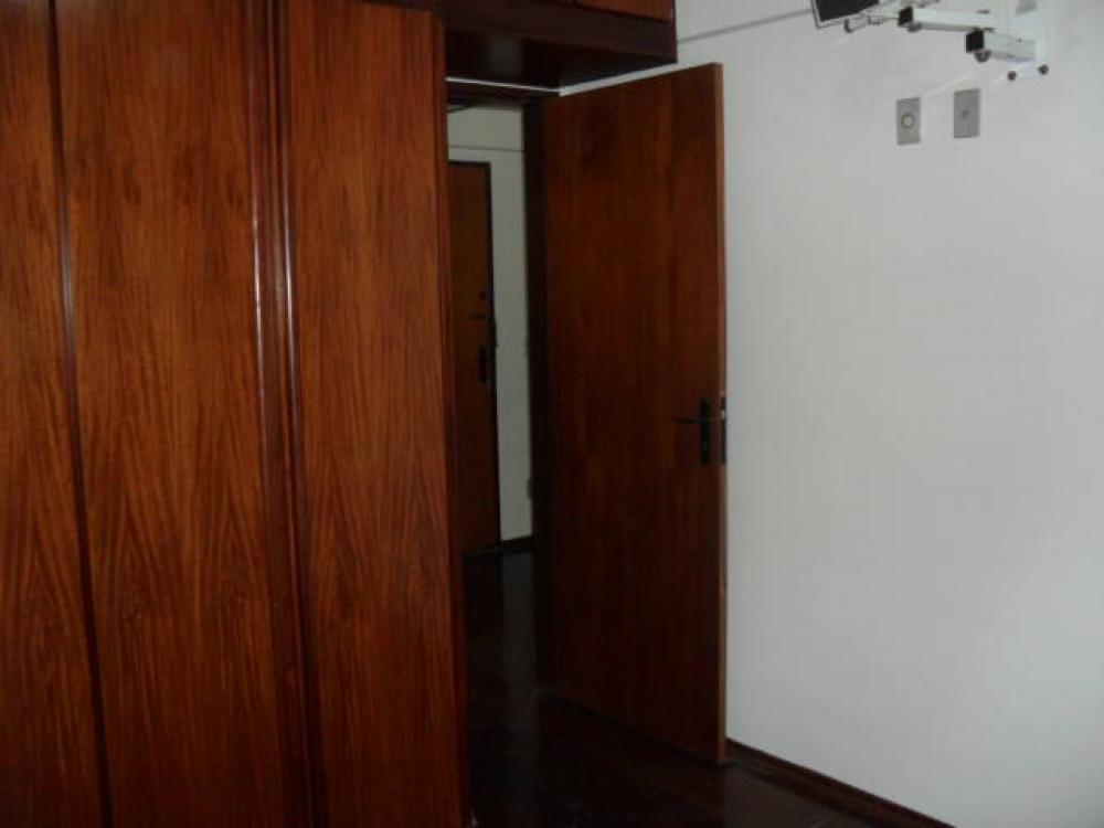 Comprar Apartamento / Padrão em São José do Rio Preto R$ 220.000,00 - Foto 4