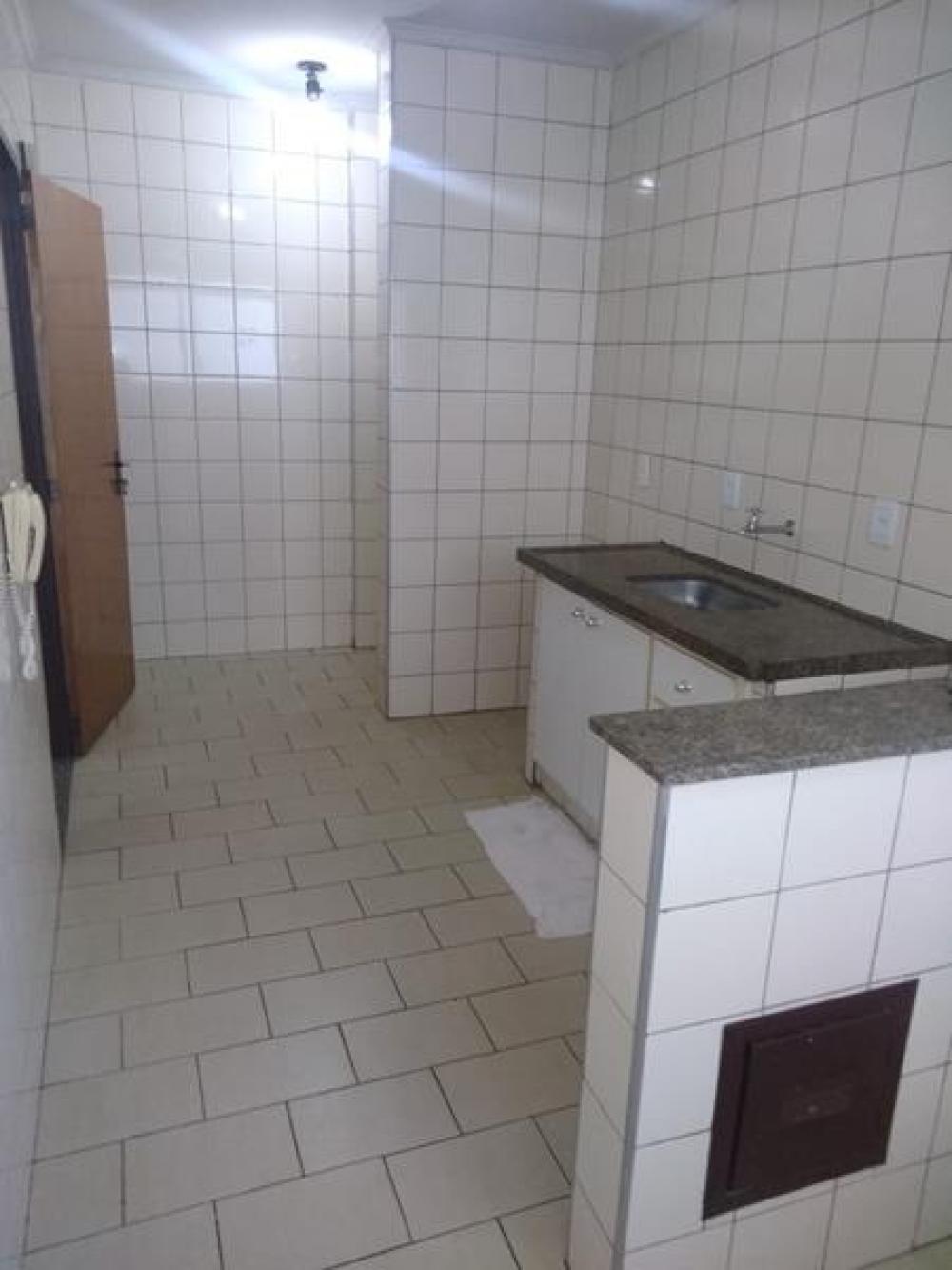 Alugar Apartamento / Padrão em São José do Rio Preto apenas R$ 600,00 - Foto 5