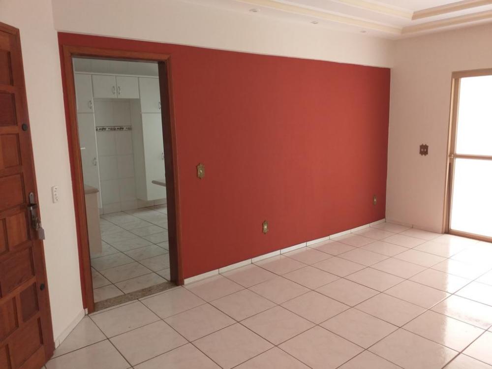 Alugar Apartamento / Padrão em São José do Rio Preto R$ 1.400,00 - Foto 1