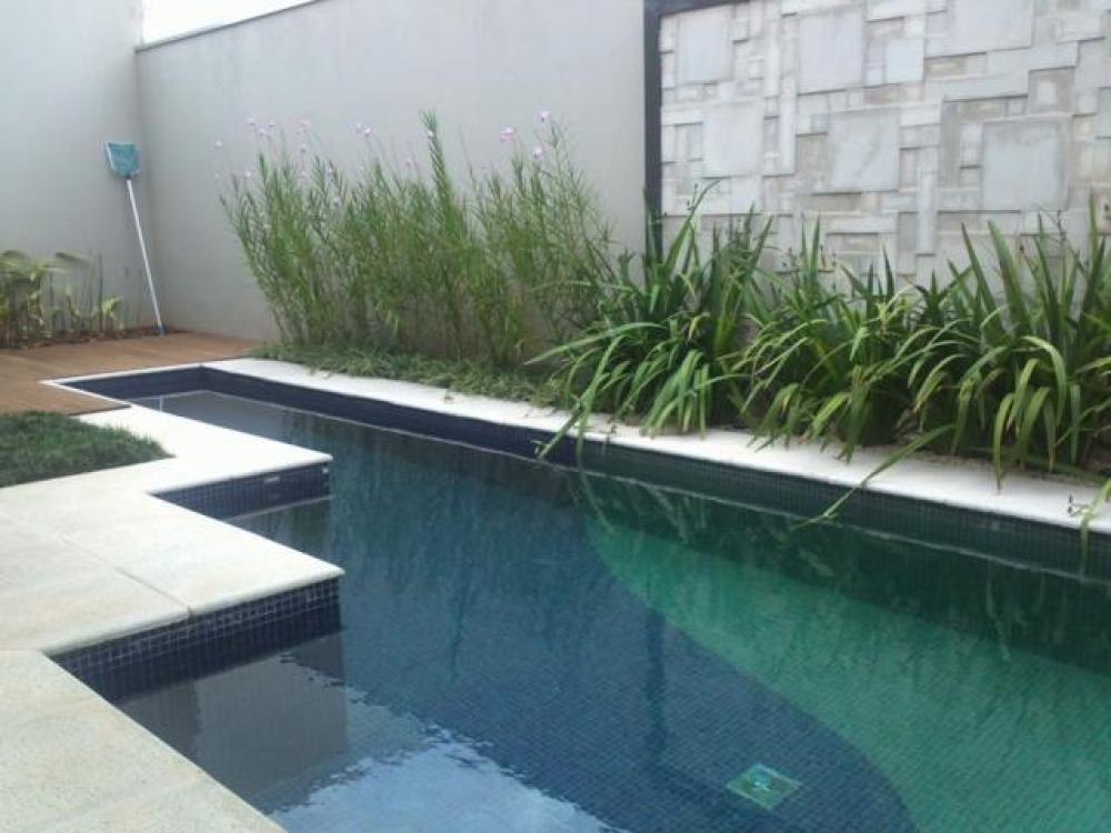 Sao Jose do Rio Preto Casa Venda R$990.000,00 Condominio R$350,00 3 Dormitorios 1 Suite Area do terreno 448.00m2 Area construida 360.00m2 Sao Jose do Rio Preto Casa Venda R$990.000,00 Condominio R$350,00 3 Dormitorios 1 Suite Area do terreno 448.00m2 Area construida 360.00m2