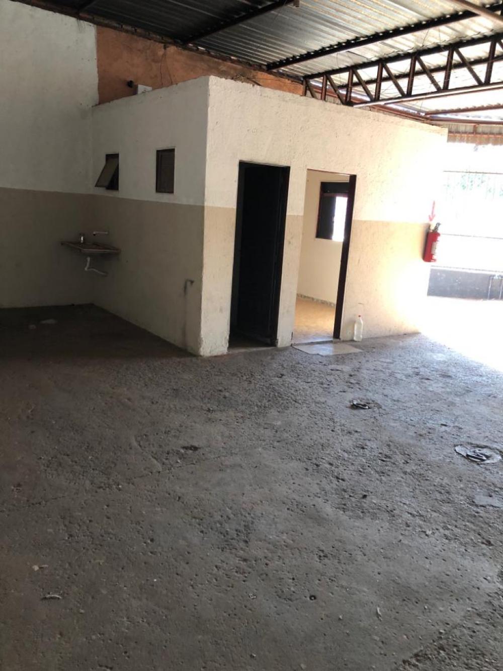 Alugar Comercial / Salão em São José do Rio Preto R$ 1.000,00 - Foto 6