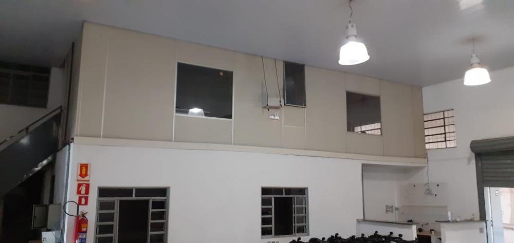 Alugar Comercial / Salão em São José do Rio Preto R$ 9.500,00 - Foto 2