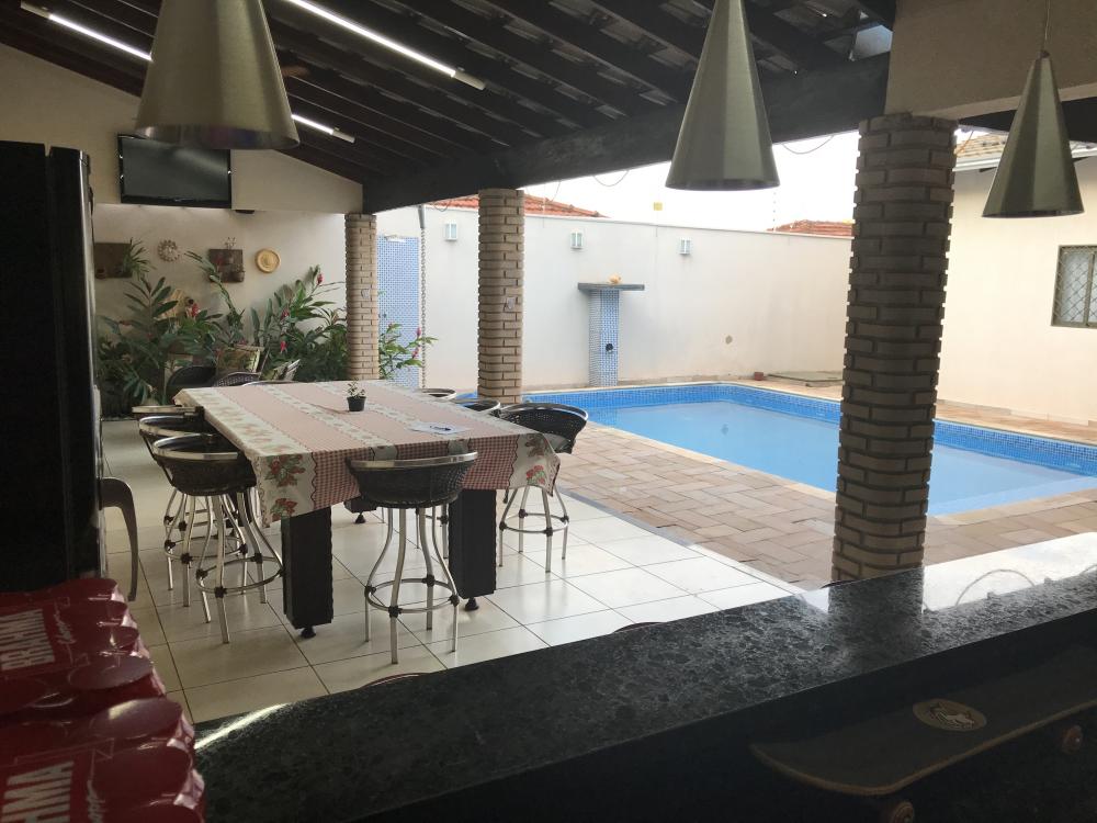 Comprar Casa / Padrão em São José do Rio Preto R$ 700.000,00 - Foto 3