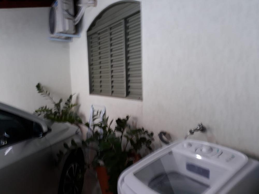 Comprar Casa / Padrão em São José do Rio Preto R$ 460.000,00 - Foto 2