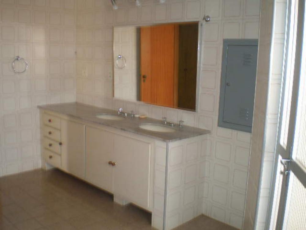 Alugar Apartamento / Padrão em São José do Rio Preto R$ 1.500,00 - Foto 4