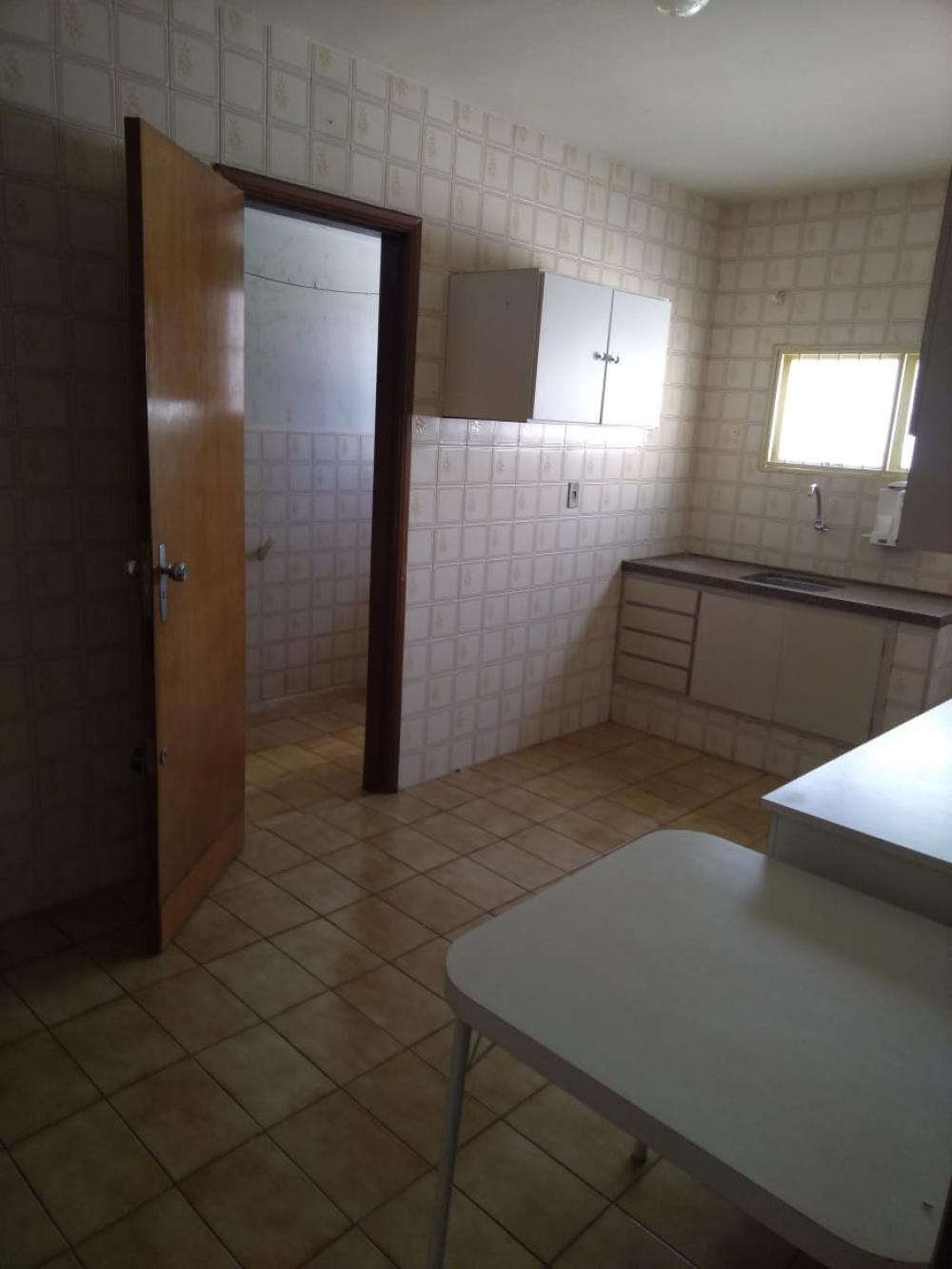 Alugar Apartamento / Padrão em São José do Rio Preto R$ 800,00 - Foto 15