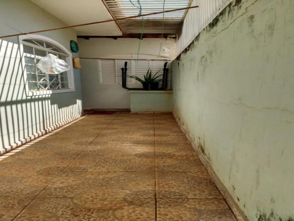 Comprar Casa / Padrão em São José do Rio Preto R$ 330.000,00 - Foto 6