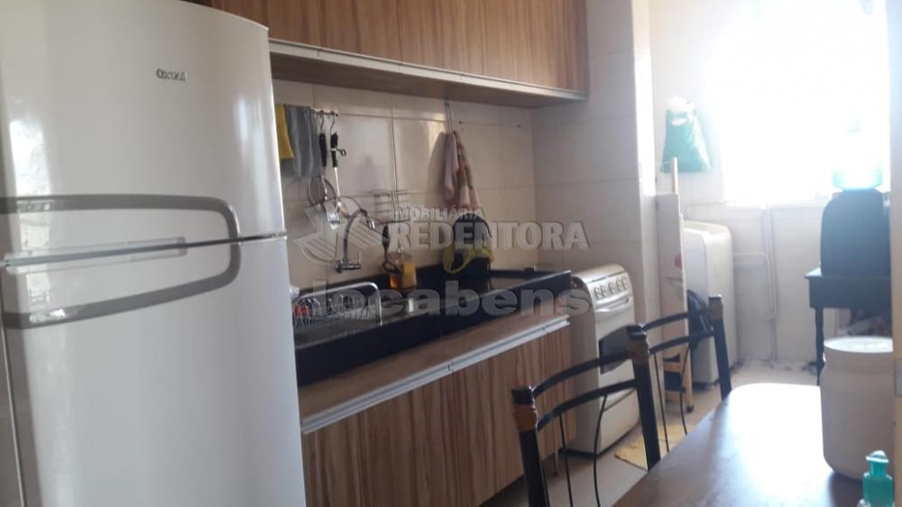 Comprar Apartamento / Padrão em São José do Rio Preto R$ 200.000,00 - Foto 12