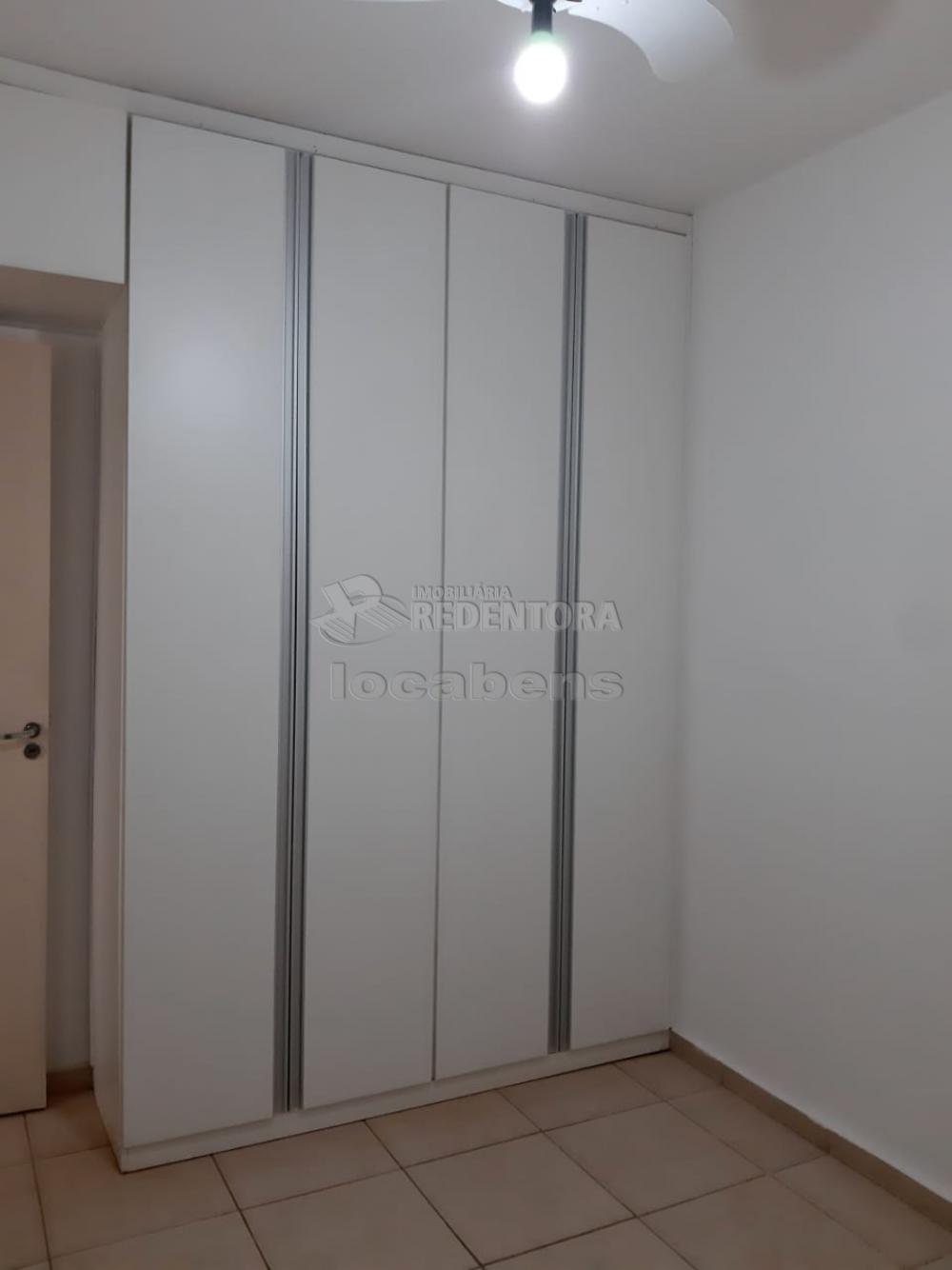 Comprar Apartamento / Padrão em São José do Rio Preto R$ 411.000,00 - Foto 1