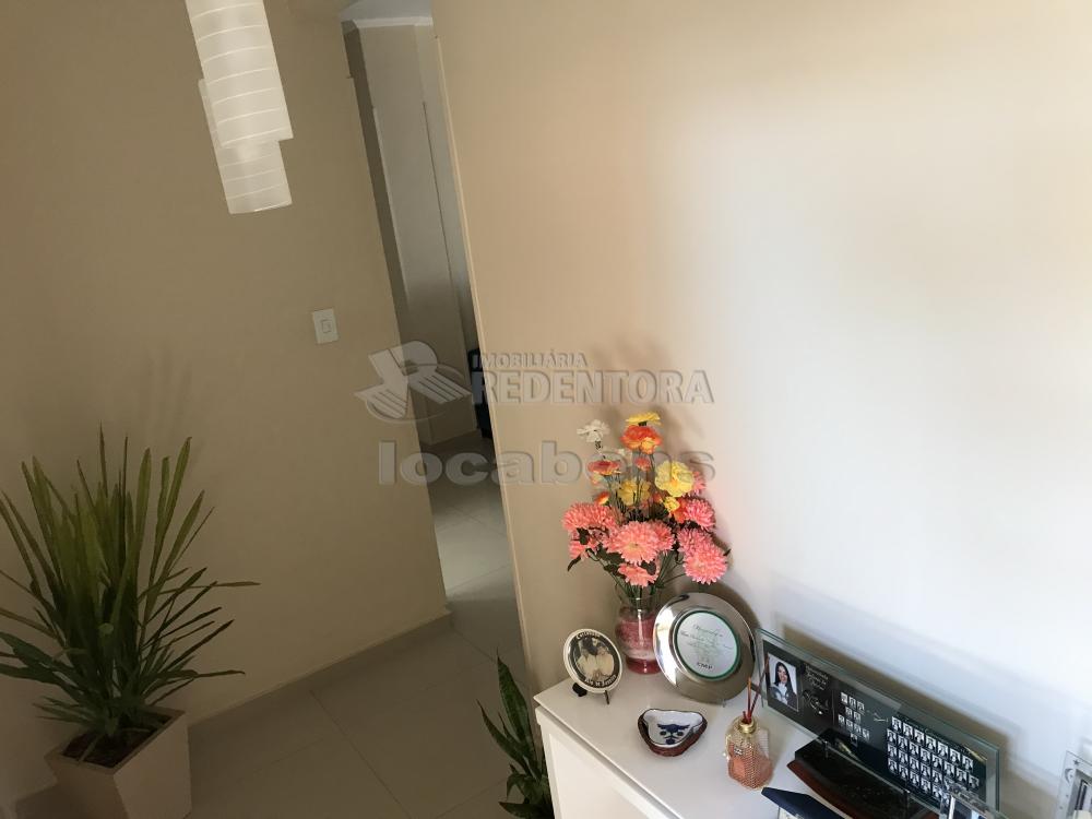 Comprar Apartamento / Padrão em São José do Rio Preto R$ 310.000,00 - Foto 2