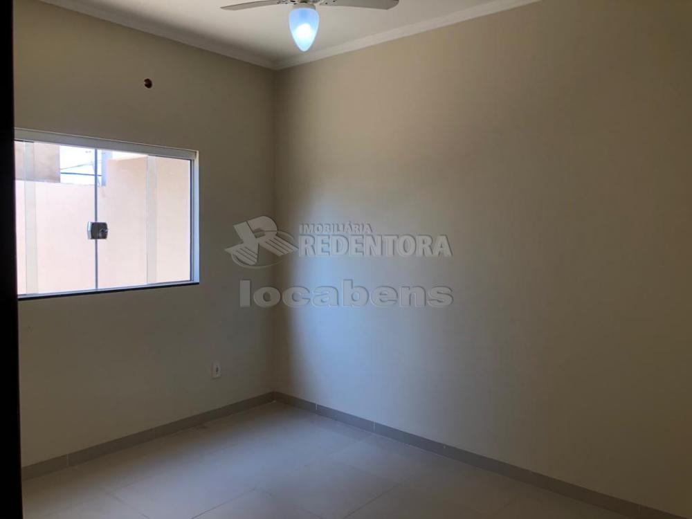 Alugar Casa / Padrão em São José do Rio Preto R$ 1.650,00 - Foto 6